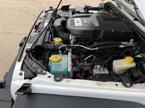 Used 2016 Jeep Wrangler Unlimited Sport image 38