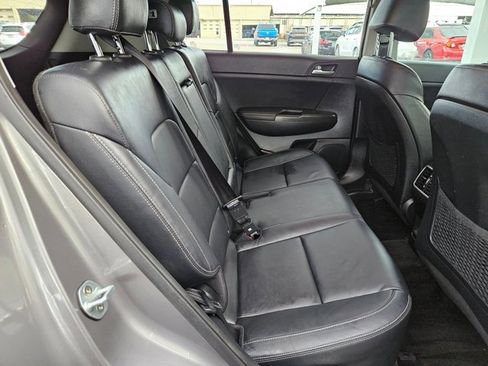 Used 2017 Kia Sportage EX image 17