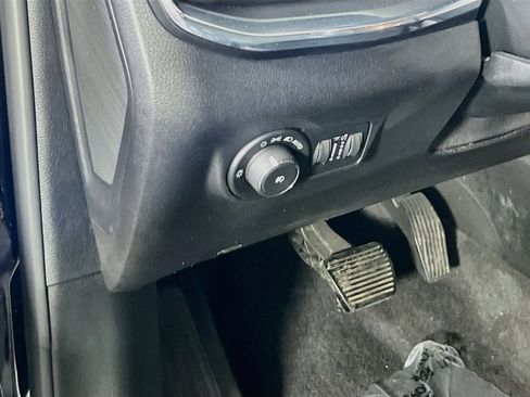 Used 2022 Jeep Compass High Altitude AWD/4WD image 10