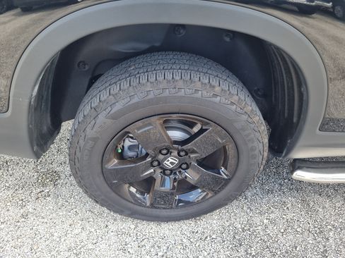 Used 2024 Honda Ridgeline Black Edition image 11
