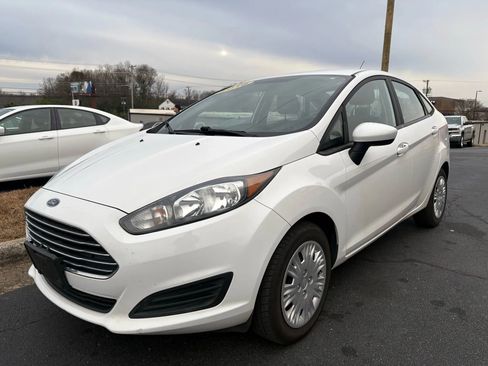 Used 2016 Ford Fiesta S image 3