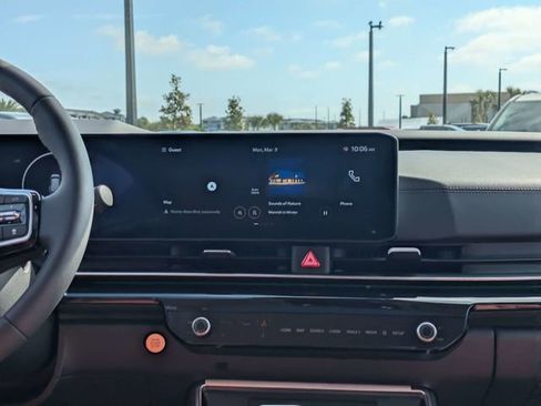 New 2026 Kia Carnival SX Prestige FWD image 19