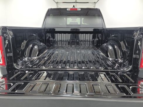 Used 2022 RAM 1500 Big Horn AWD/4WD image 30