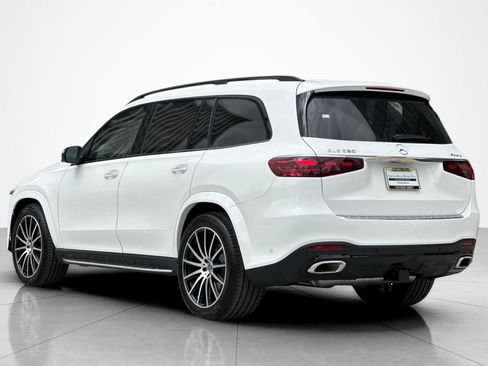 New 2026 Mercedes-Benz GLS 580 4MATIC image 3