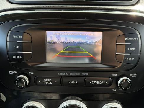 Used 2015 Kia Soul ! image 21