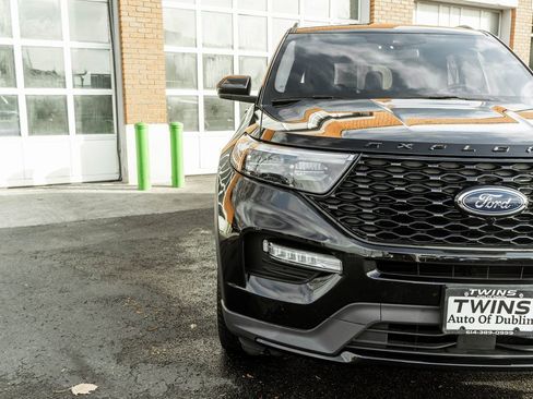 Used 2022 Ford Explorer ST w/ ST Street Pack image 48