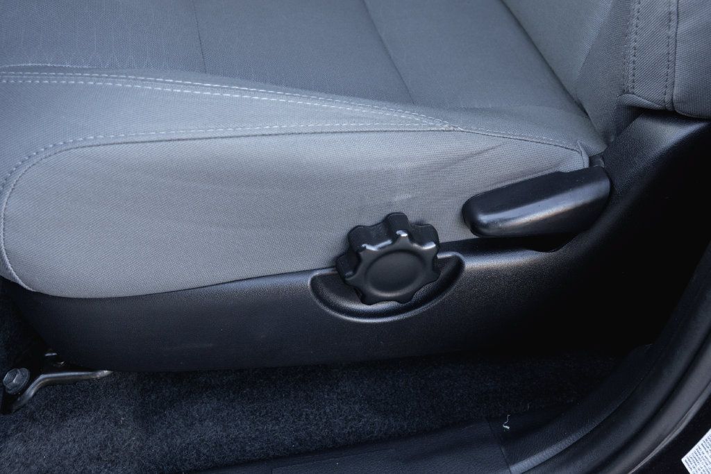 Used 2019 Toyota Tacoma SR5 RWD image 12