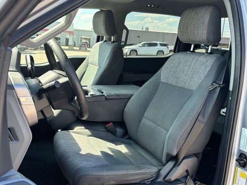 Used 2023 Ford F150 XLT image 7