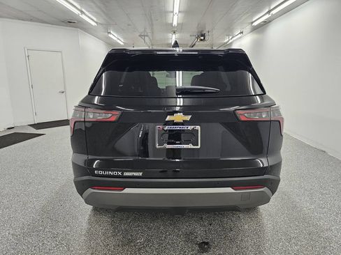 Used 2025 Chevrolet Equinox LT FWD image 5