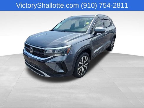 Used 2022 Volkswagen Taos SE FWD image 15