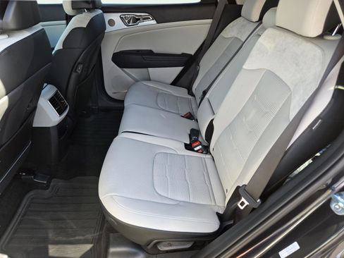 New 2026 Kia Sportage SX FWD image 17