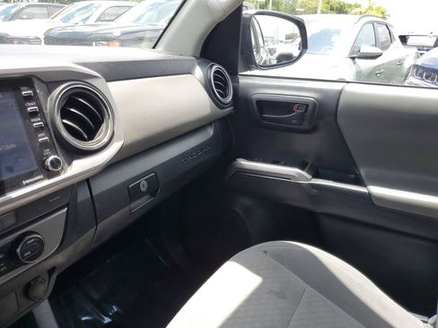 Used 2022 Toyota Tacoma SR5 image 17