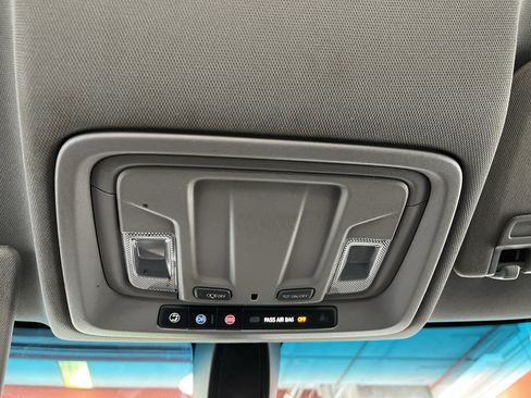 Used 2020 Chevrolet Silverado 1500 LT image 22