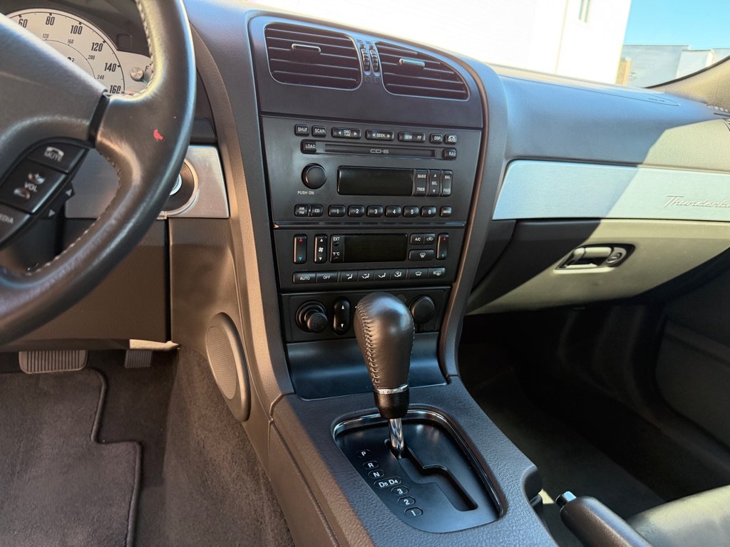 Used 2002 Ford Thunderbird RWD image 15