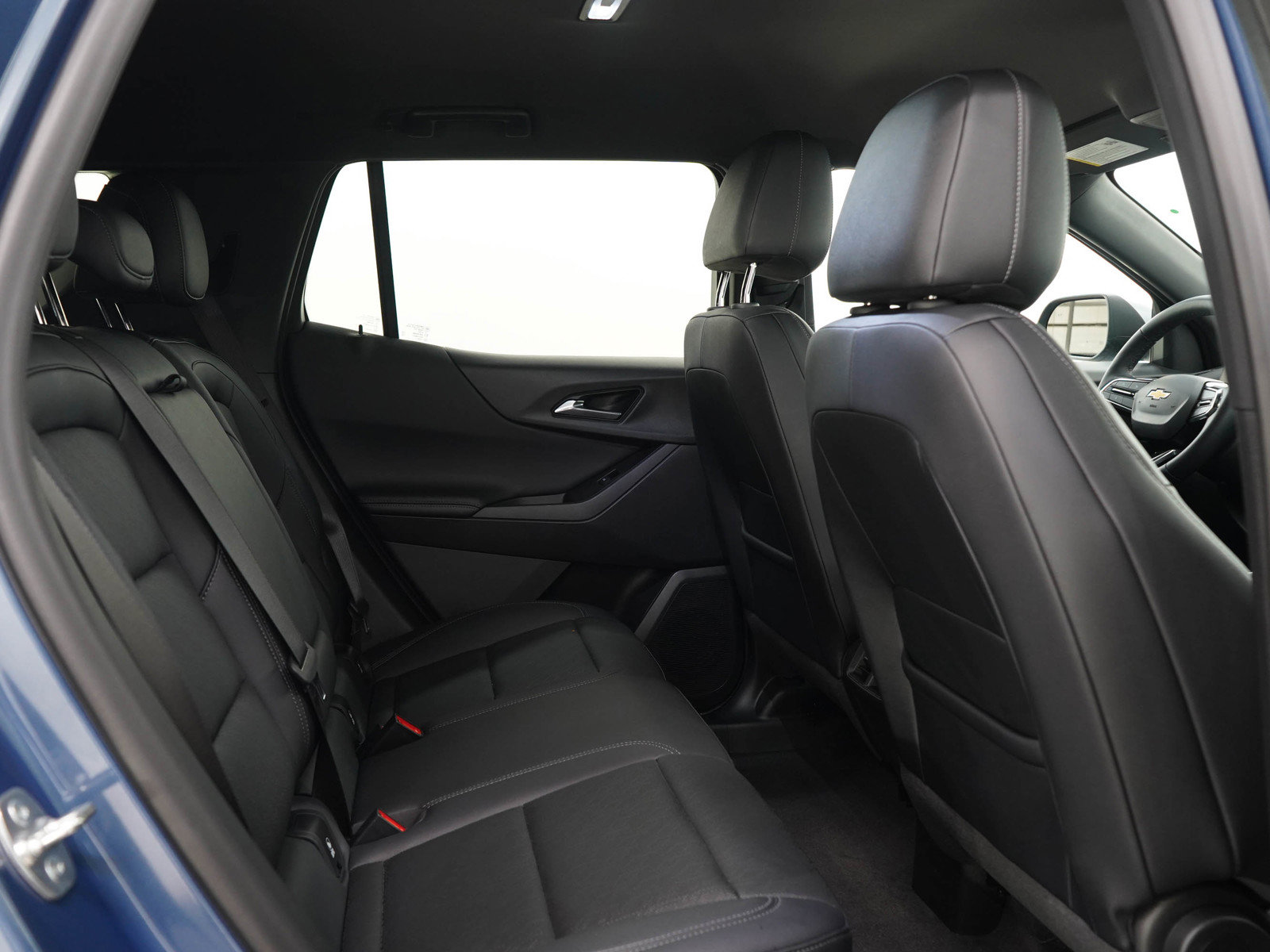 Used 2025 Chevrolet Equinox LT w/ Convenience Package II FWD image 14