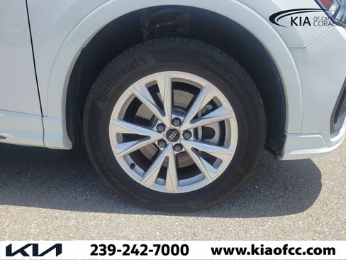 Used 2025 Audi Q3 2.0T Premium AWD/4WD image 7