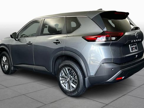 Used 2021 Nissan Rogue S FWD image 12