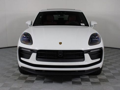 New 2026 Porsche Macan image 10
