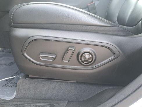 Certified 2023 Jeep Grand Cherokee L Limited AWD/4WD image 30