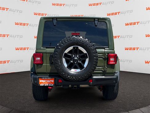 Used 2020 Jeep Wrangler Unlimited Rubicon w/ Uconnect 4C Nav & Sound Group image 4