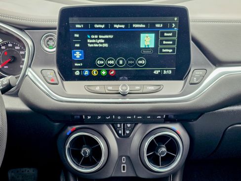 Used 2023 Chevrolet Blazer LT w/ Driver Confidence Package image 35