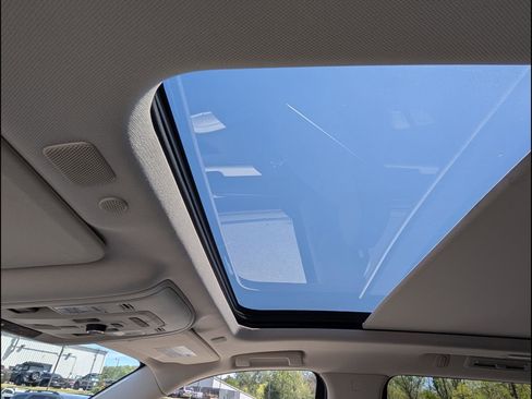 Used 2024 GMC Yukon XL Denali w/ LPO, Floor Liner Package image 11