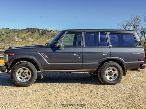 Used 1989 Toyota Land Cruiser image 3