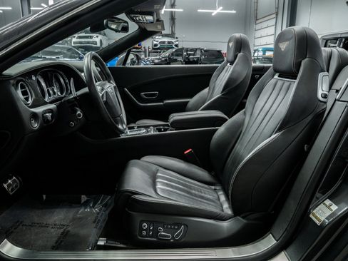Used 2014 Bentley Continental GT image 30