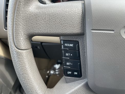 Used 2007 Ford Edge SE FWD image 15