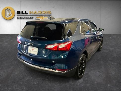 Used 2021 Chevrolet Equinox LT FWD image 2