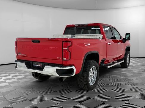 Used 2024 Chevrolet Silverado 2500 LTZ w/ LTZ Convenience Package AWD/4WD image 5