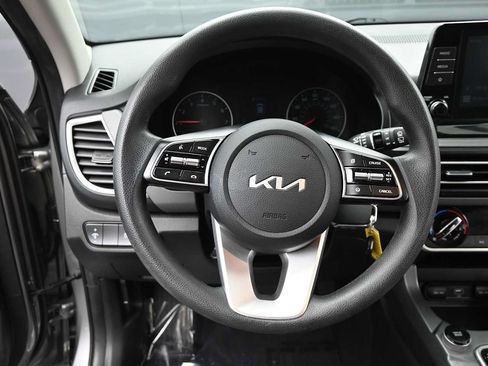 Used 2022 Kia Seltos LX AWD/4WD image 23
