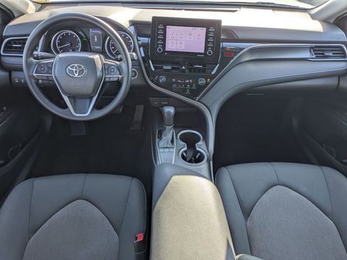 Used 2022 Toyota Camry LE image 14