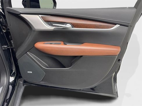 Used 2021 Cadillac XT5 Premium Luxury image 48