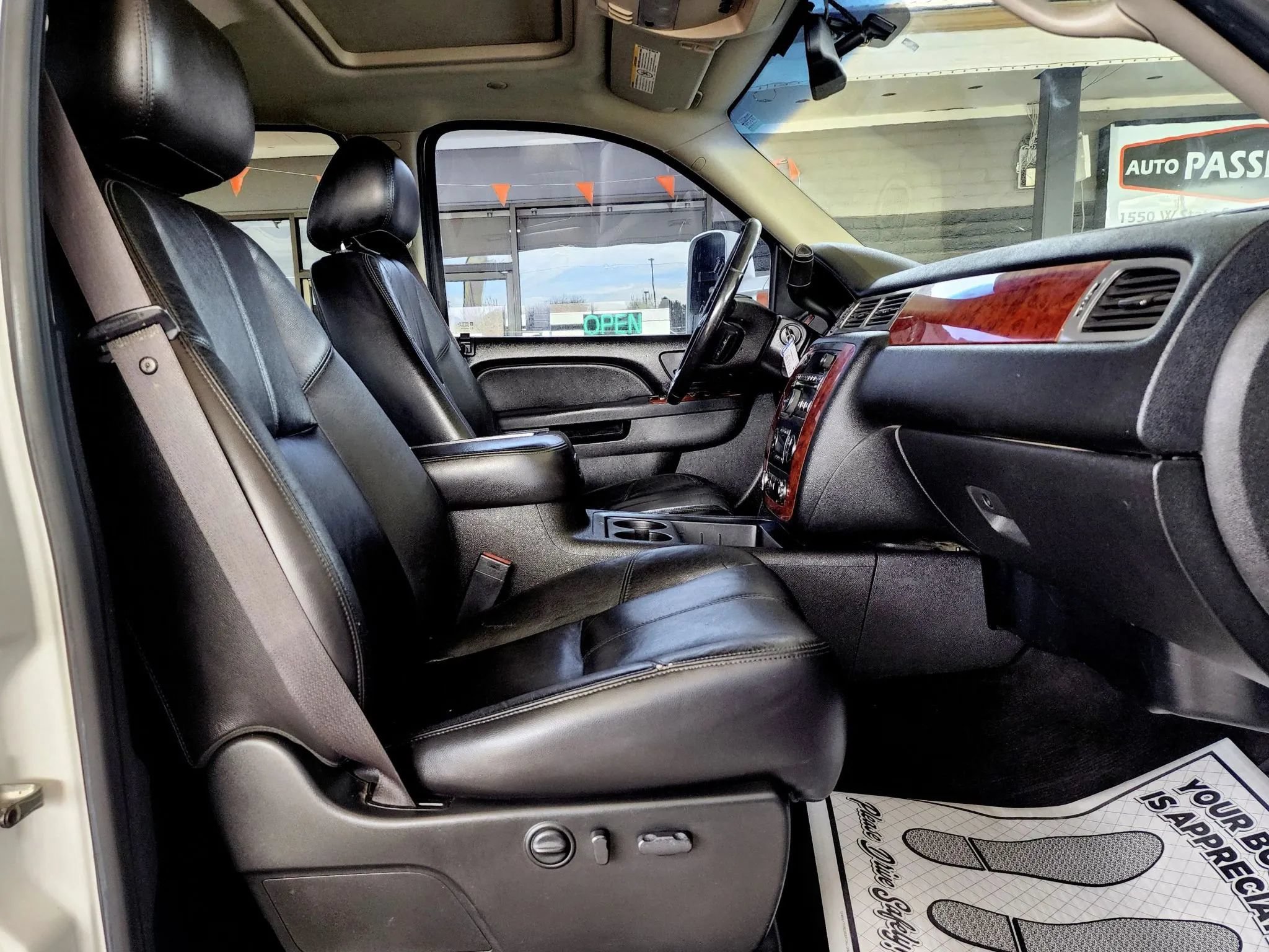 Used 2010 Chevrolet Silverado 2500 LTZ AWD/4WD image 35