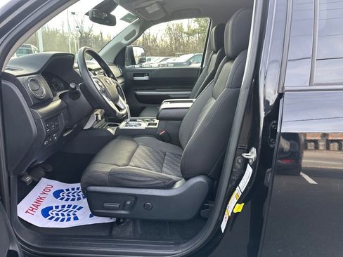 Used 2018 Toyota Tundra SR5 image 9