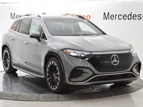 New 2026 Mercedes-Benz EQS 550 4MATIC SUV image 8