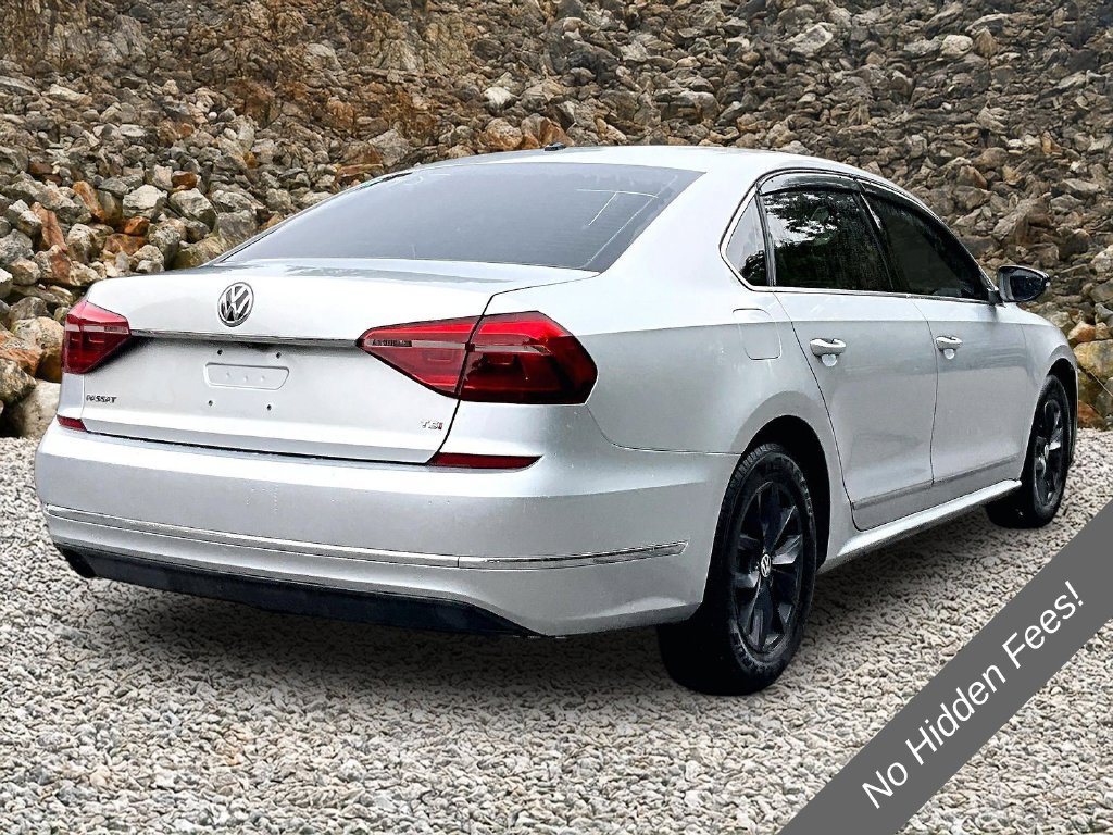 Used 2017 Volkswagen Passat 1.8T S FWD image 2