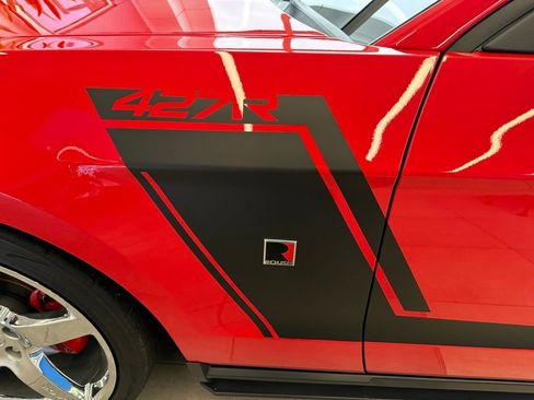 Used 2010 Ford Mustang GT Premium image 4