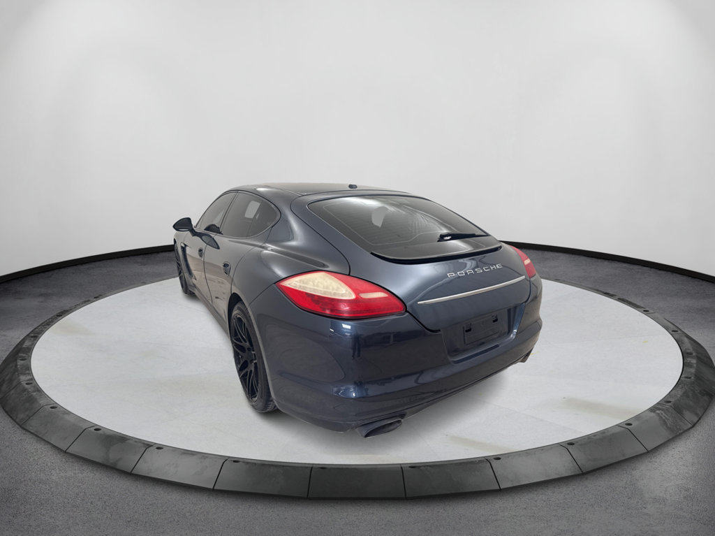 Used 2012 Porsche Panamera 4 image 8