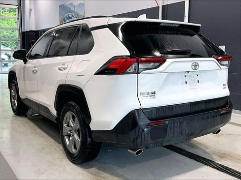 Used 2024 Toyota RAV4 XLE w/ Convenience Package AWD/4WD image 6
