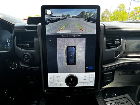 Used 2023 Ford Expedition Max Platinum image 43