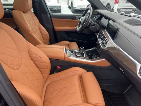 Used 2023 BMW X5 xDrive40i w/ M Sport Package image 22