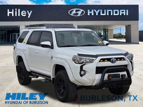 Used 2016 Toyota 4Runner SR5 AWD/4WD image 1