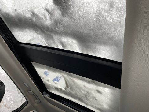 Used 2017 Nissan Murano Platinum w/ Platinum Technology Package image 17