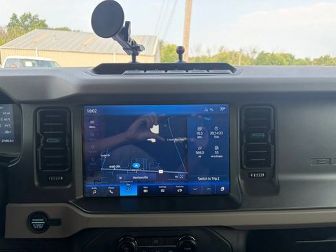 Used 2024 Ford Bronco Wildtrak AWD/4WD image 15