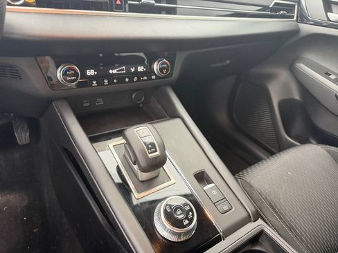 Used 2022 Mitsubishi Outlander ES AWD/4WD image 21