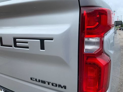 Used 2021 Chevrolet Silverado 1500 Custom Trail Boss w/ Safety Confidence Package AWD/4WD image 33