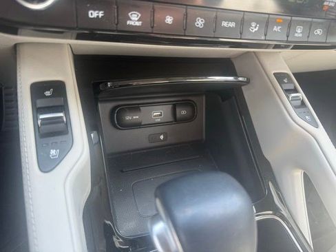 Used 2021 Kia Telluride SX w/ SX Prestige Package AWD/4WD image 17