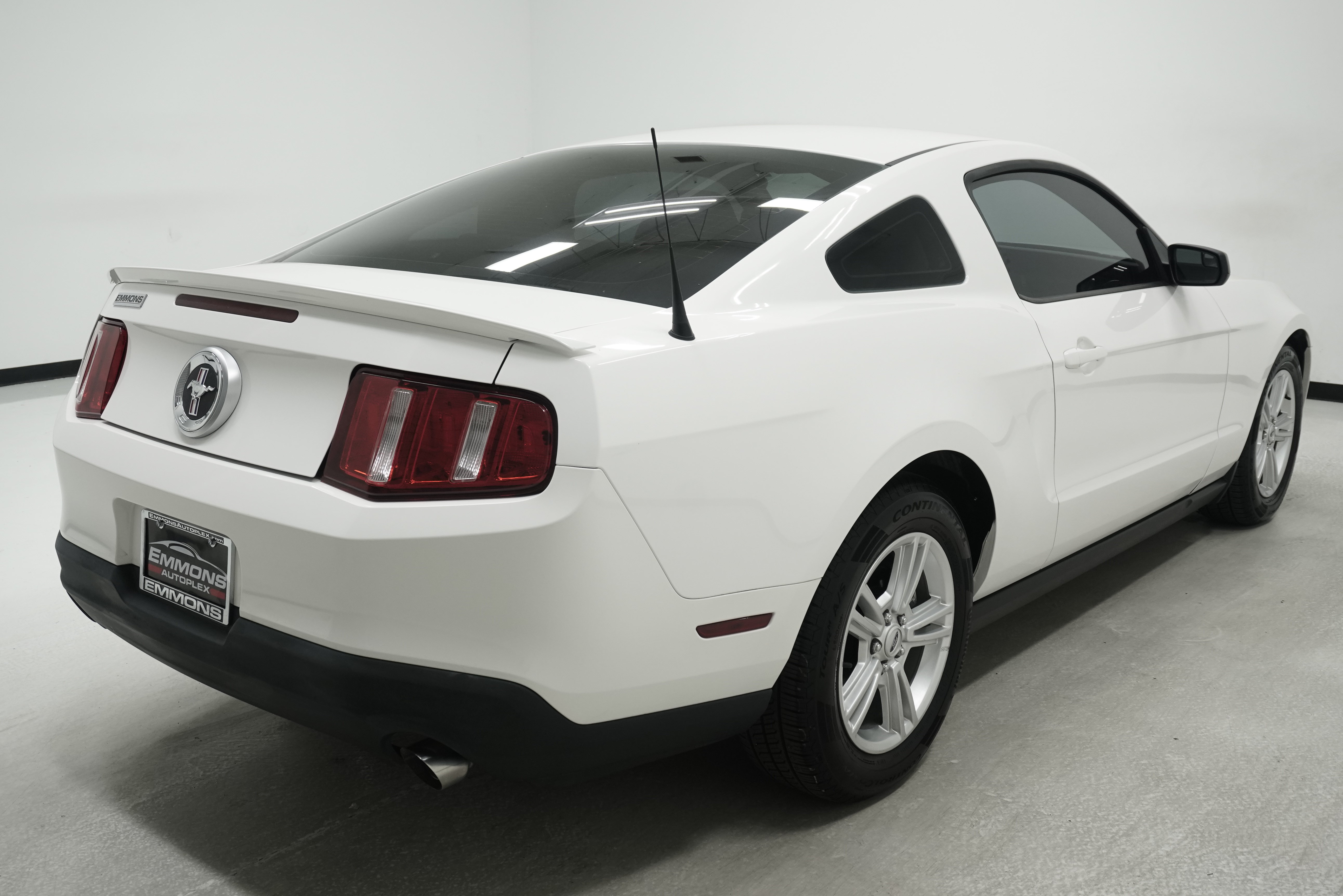 Used 2012 Ford Mustang Coupe RWD image 4